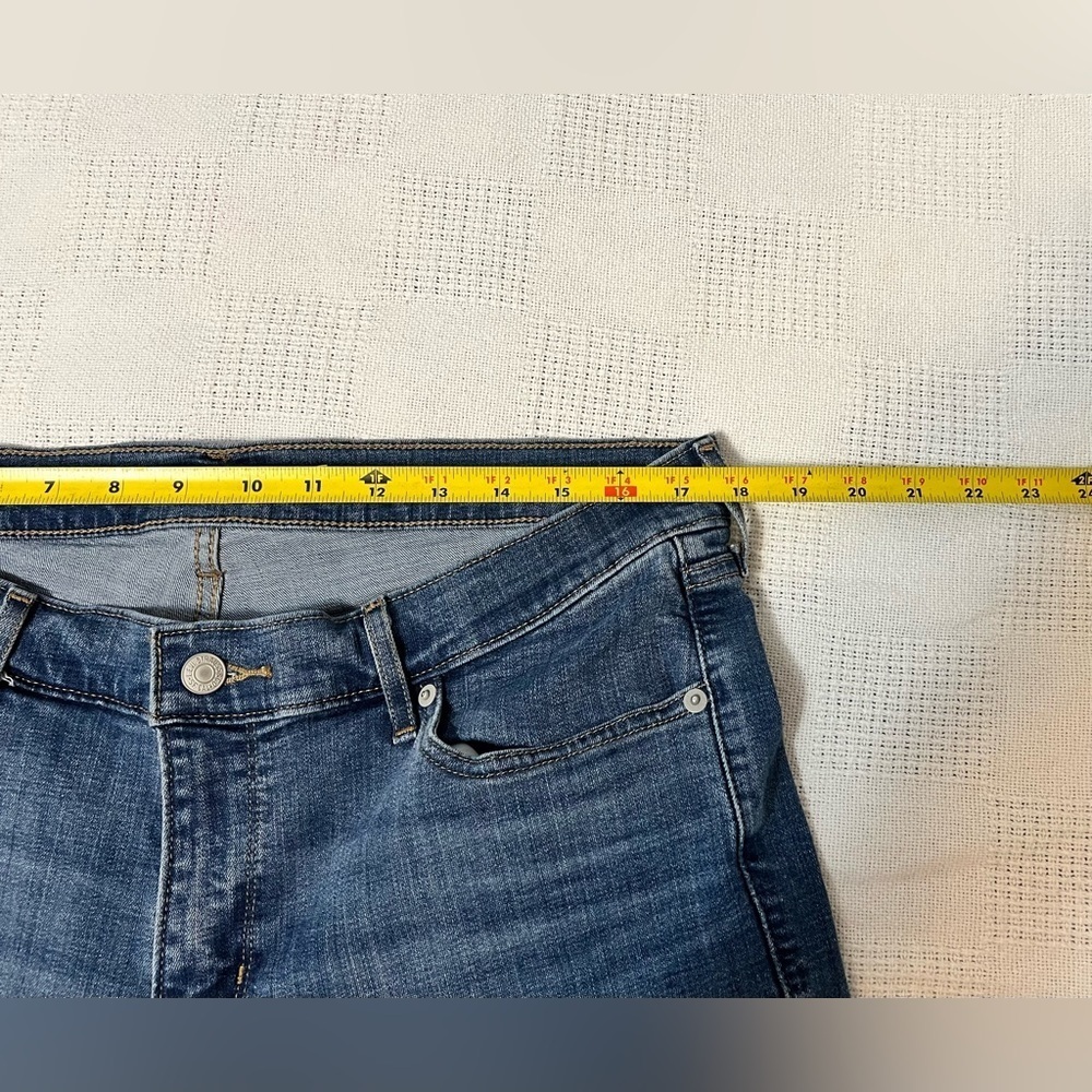 Levi’s - Picture 4 of 8